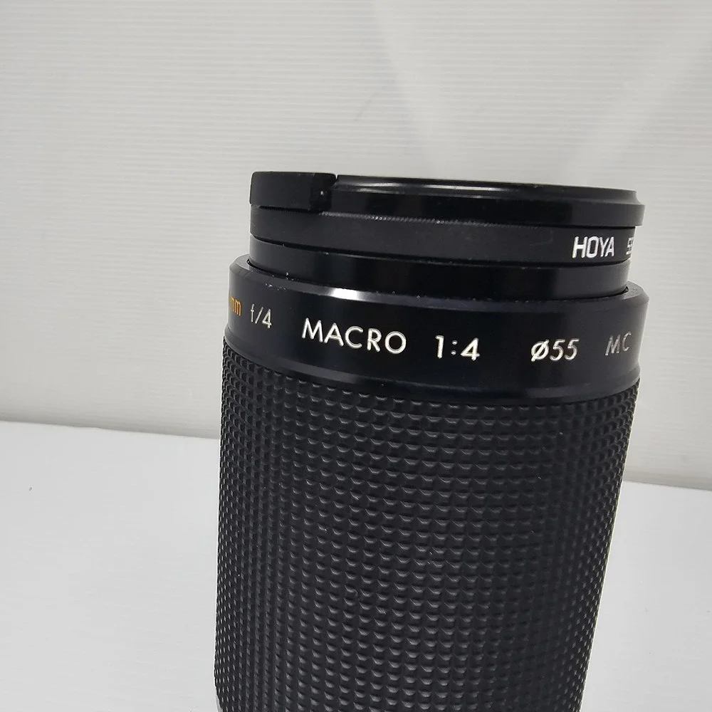 Kiron Tele Zoom‎ Camera Lens 80-200mm f/4 - 1:4 With Filter Shylight & Hood